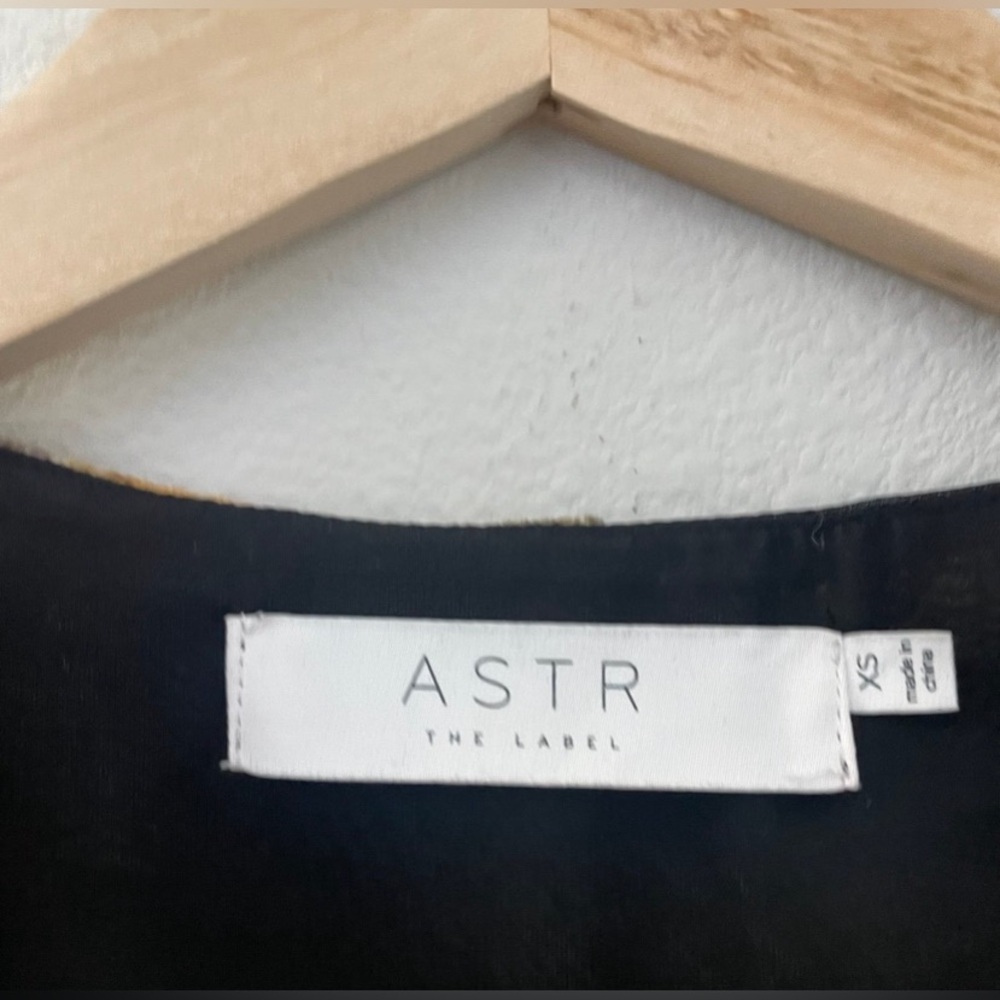ASTR the Label Top - Picture 3 of 7